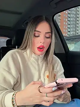 Alirawrz online show from November 10, 2025, 12:37 pm