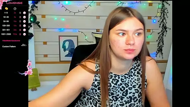 Josephine Kiss online show from May 12, 2026, 10:34 am