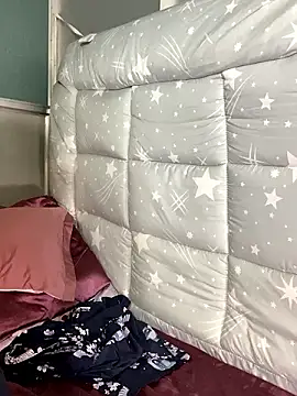 Snapshot of ninini92 chatting on December 7, 2024, 1:40 pm ninini92 online show from December 7, 2024, 1:40 pm