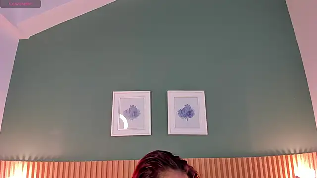  anavictoria  online show from February 12, 2025, 6:19 pm