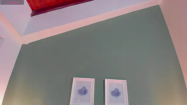  anavictoria  online show from March 19, 2025, 4:24 pm