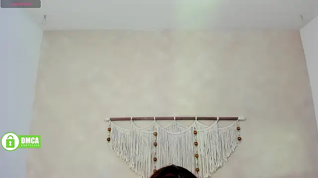  anavictoria  online show from October 2, 2025, 3:52 pm