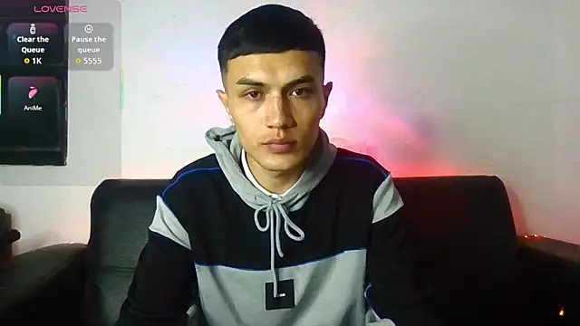 Snapshot of Tifanny_Sweett chatting on February 10, 2026, 11:42 pm Tifanny Sweett online show from February 10, 2026, 11:42 pm