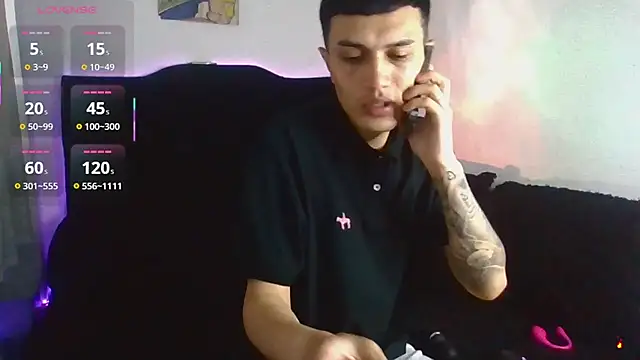 Snapshot of Tifanny_Sweett chatting on February 28, 2026, 9:05 pm Tifanny Sweett online show from February 28, 2026, 9:05 pm