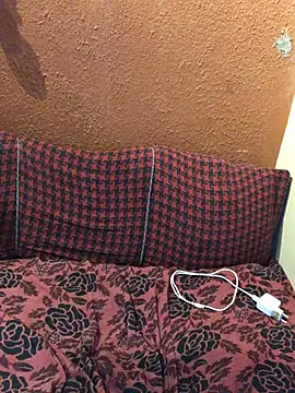 Snapshot of maluzinha2023 chatting on January 12, 2026, 10:26 pm maluzinha2023 online show from January 12, 2026, 10:26 pm