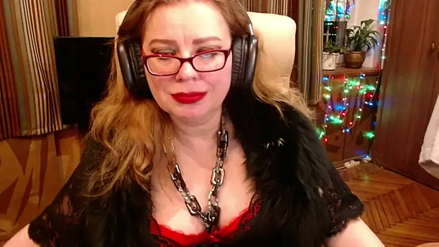 Snapshot of Miss_Tress chatting on February 17, 2026, 6:58 pm Miss Tress online show from February 17, 2026, 6:58 pm