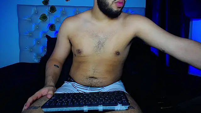 Snapshot of AlanDaviss chatting on December 6, 2024, 4:06 pm AlanDaviss online show from December 6, 2024, 4:06 pm