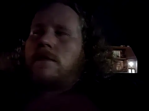 Snapshot of Barrentine88 chatting on March 19, 2025, 6:03 am Barrentine88 online show from March 19, 2025, 6:03 am