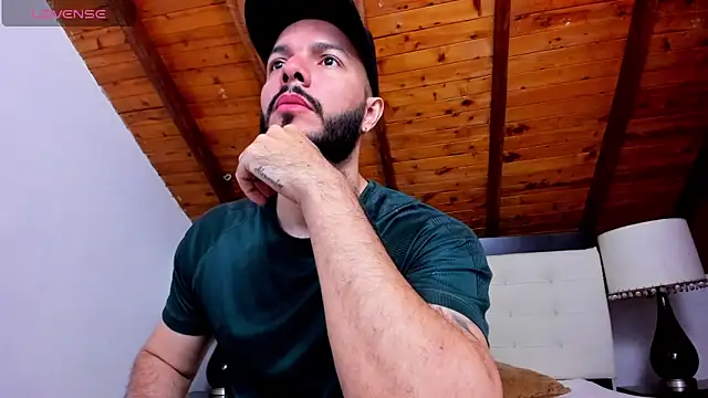 Snapshot of Tom_Bailey chatting on March 6, 2026, 12:56 pm Tom Bailey online show from March 6, 2026, 12:56 pm