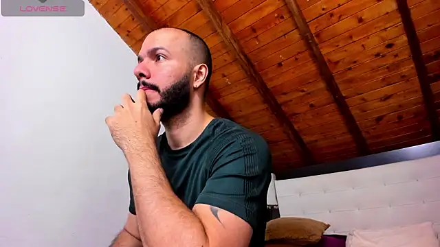 Snapshot of Tom_Bailey chatting on March 23, 2026, 12:53 pm Tom Bailey online show from March 23, 2026, 12:53 pm