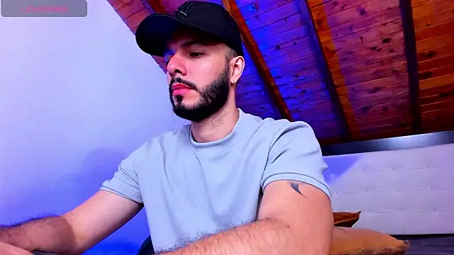 Snapshot of Tom_Bailey chatting on April 5, 2026, 1:19 pm Tom Bailey online show from April 5, 2026, 1:19 pm