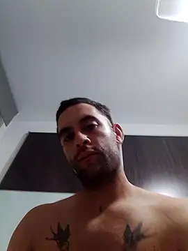 Snapshot of bearguy998 chatting on September 22, 2025, 12:34 am bearguy998 online show from September 22, 2025, 12:34 am