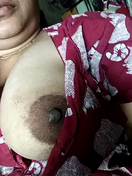 cuteyqueen online show from January 5, 2025, 3:11 am