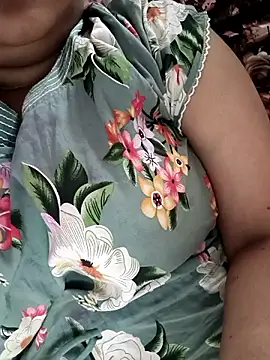 cuteyqueen online show from March 23, 2025, 1:53 am