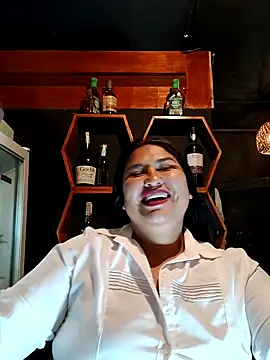 Snapshot of Marcela87 chatting on January 27, 2025, 12:22 am Marcela87 online show from January 27, 2025, 12:22 am