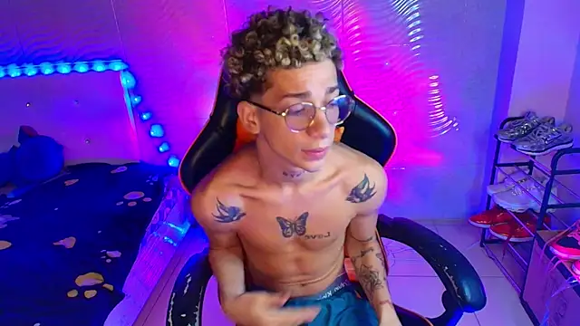 mateodeamjo online show from November 21, 2025, 7:29 am