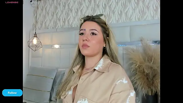 1m dalhia online show from December 13, 2025, 8:04 pm