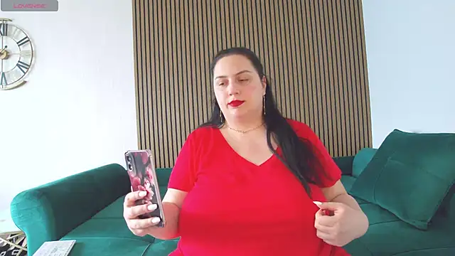 SofiaHanson online show from July 13, 2026, 4:43 pm