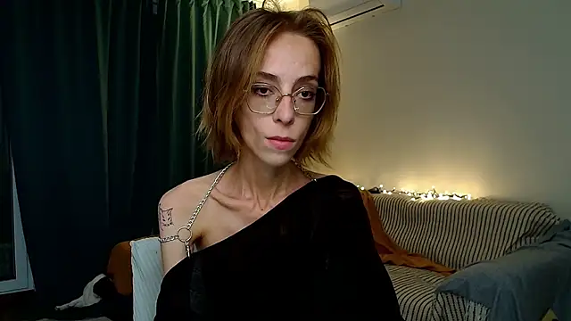 amber quell here online show from June 1, 2026, 5:03 pm