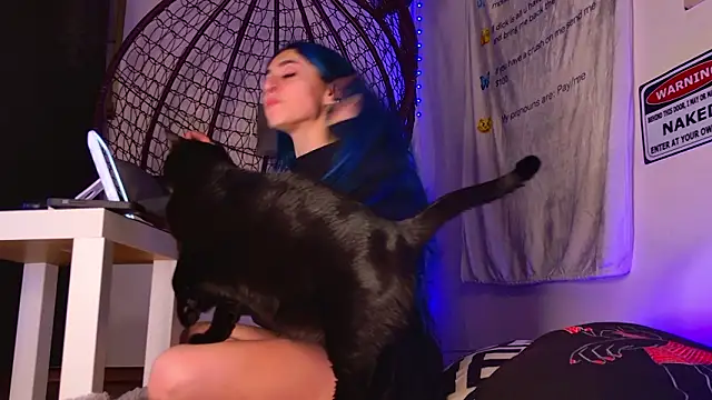 Snapshot of AriaVoss chatting on January 31, 2026, 8:51 pm AriaVoss online show from January 31, 2026, 8:51 pm