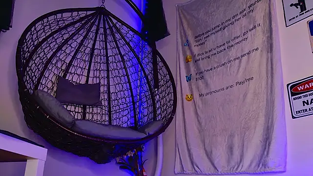 Snapshot of AriaVoss chatting on February 24, 2026, 9:24 pm AriaVoss online show from February 24, 2026, 9:24 pm