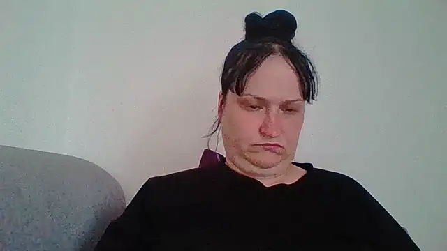  squirty cum lady  online show from July 7, 2026, 4:22 pm