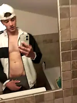 Snapshot of Gibboto chatting on September 28, 2025, 2:44 pm Gibboto online show from September 28, 2025, 2:44 pm