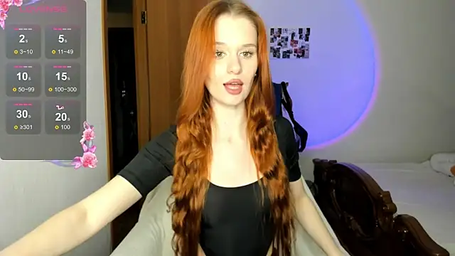 Snapshot of EmilySoul chatting on October 19, 2025, 8:20 pm EmilySoul online show from October 19, 2025, 8:20 pm