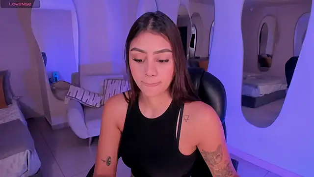 AllyJensen online show from February 1, 2025, 10:26 am