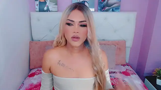 Snapshot of Amanda_bigx chatting on February 14, 2026, 7:05 am Amanda bigx online show from February 14, 2026, 7:05 am