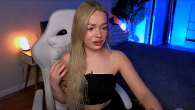 Snapshot of Lily_Yin chatting on February 3, 2026, 6:00 am Lily Yin online show from February 3, 2026, 6:00 am