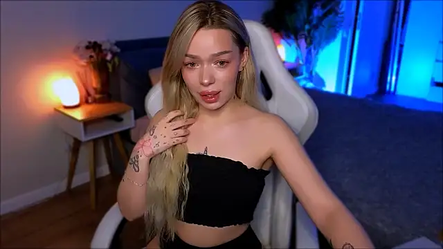 Snapshot of Lily_Yin chatting on February 15, 2026, 5:37 am Lily Yin online show from February 15, 2026, 5:37 am