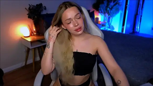 Snapshot of Lily_Yin chatting on February 20, 2026, 5:48 am Lily Yin online show from February 20, 2026, 5:48 am