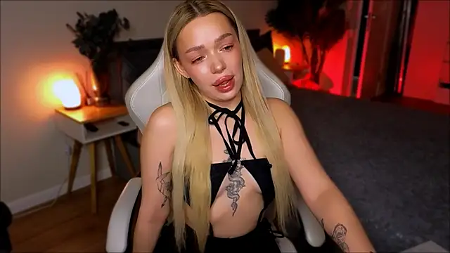 Snapshot of Lily_Yin chatting on February 23, 2026, 5:49 am Lily Yin online show from February 23, 2026, 5:49 am