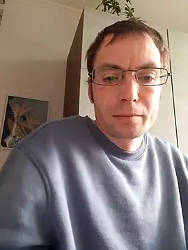 Snapshot of Schnubby1 chatting on January 23, 2025, 12:52 pm Schnubby1 online show from January 23, 2025, 12:52 pm