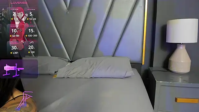 Snapshot of Foxy_Assh_ chatting on November 9, 2025, 5:28 am Foxy Assh online show from November 9, 2025, 5:28 am