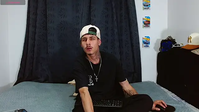 Snapshot of Bastiaan_28 chatting on November 6, 2025, 3:51 am Bastiaan 28 online show from November 6, 2025, 3:51 am