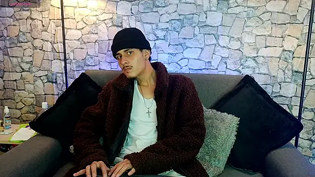 Snapshot of Bastiaan_28 chatting on November 14, 2025, 4:11 am Bastiaan 28 online show from November 14, 2025, 4:11 am