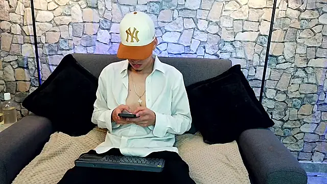 Snapshot of Bastiaan_28 chatting on November 20, 2025, 4:56 am Bastiaan 28 online show from November 20, 2025, 4:56 am