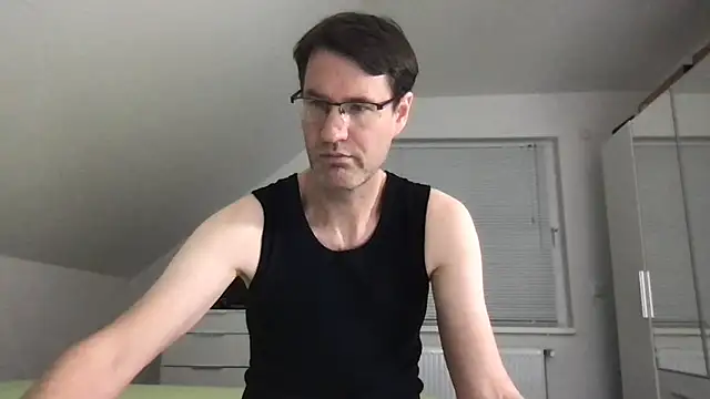 zxzx cam1 online show from October 5, 2025, 3:10 pm