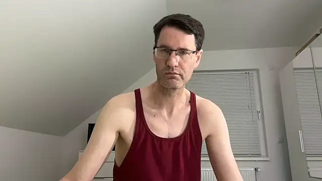 Snapshot of zxzx_cam1 chatting on February 22, 2026, 4:27 pm zxzx cam1 online show from February 22, 2026, 4:27 pm