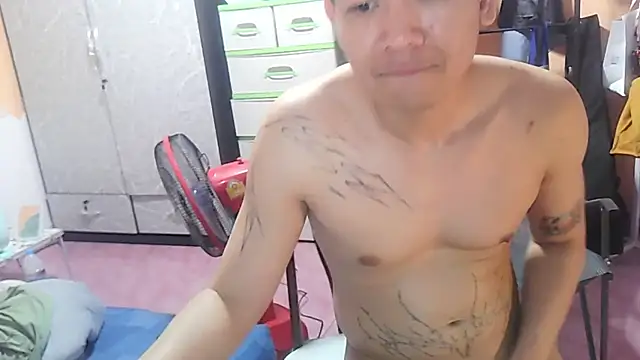 sissy3jenna online show from December 15, 2025, 8:07 am