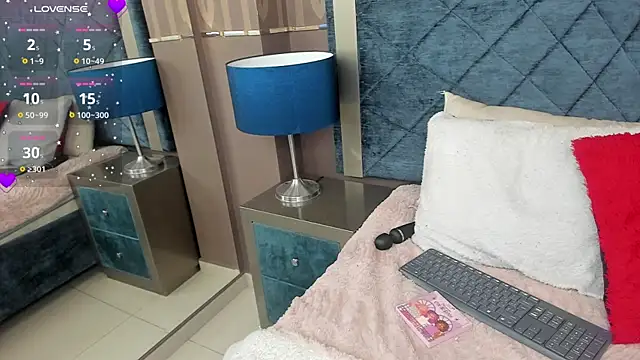 AdelaineBest online show from February 8, 2025, 3:52 am