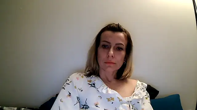 anechka1 online show from March 25, 2026, 11:55 pm