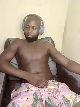 Snapshot of Stallion100 chatting on January 13, 2025, 5:33 pm Stallion100 online show from January 13, 2025, 5:33 pm