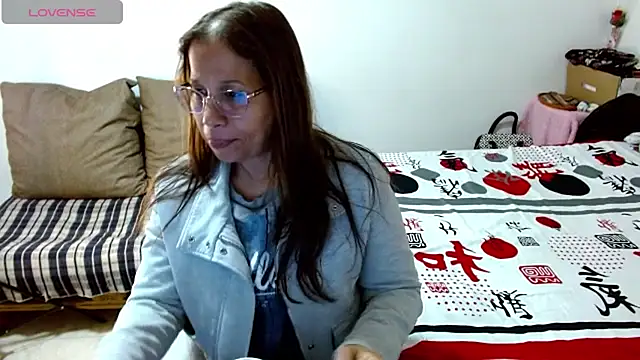 CaroMasha online show from July 18, 2026, 7:39 pm