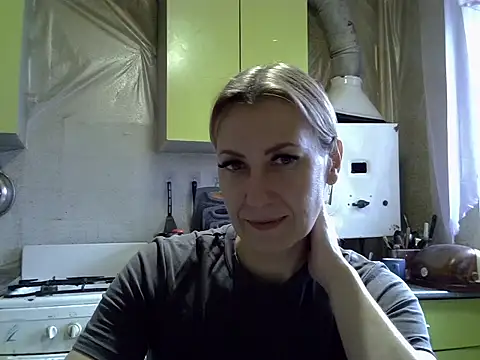 AshleyXHoney online show from November 8, 2025, 6:46 am