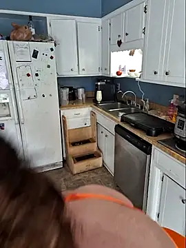 MilfyMrsRobinson online show from September 12, 2025, 2:39 pm