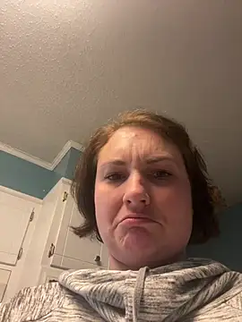 Snapshot of MilfyMrsRobinson chatting on January 15, 2026, 1:10 am MilfyMrsRobinson online show from January 15, 2026, 1:10 am