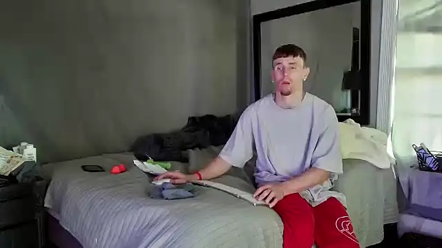 Snapshot of RyleyRydes chatting on December 22, 2024, 8:14 pm RyleyRydes online show from December 22, 2024, 8:14 pm